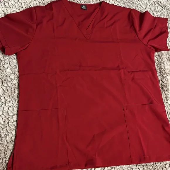 VIAOLI Womans jogger scrubs in Burgundy - Picture 2 of 4